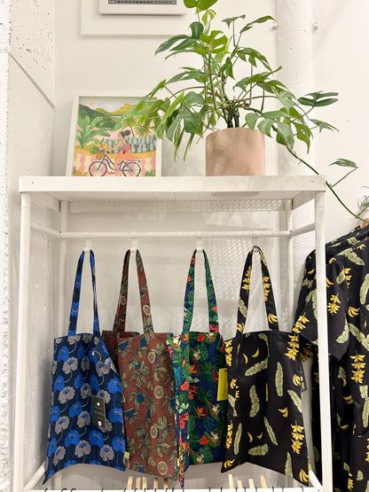 Frogs Print Tote